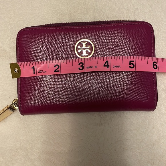 Tory Burch Purple Wallet - Picture 7 of 17